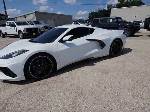Certified 2020 Chevrolet Corvette Stingray Coupe w/ 1LT RWD image 4