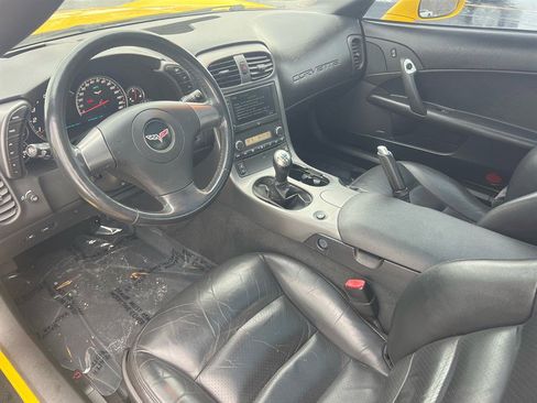 Used 2006 Chevrolet Corvette Coupe w/ Preferred Equipment Group image 29