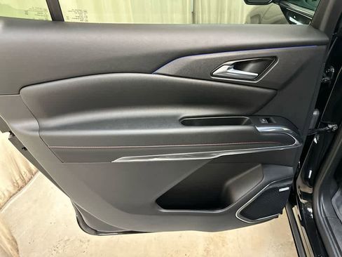 Used 2024 Chevrolet Traverse RS w/ LPO, Floor Liner Package AWD/4WD image 31