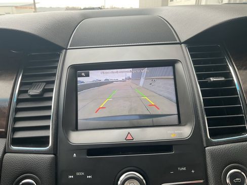 Used 2015 Ford Taurus Limited image 20