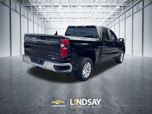 Used 2023 Chevrolet Silverado 1500 LT AWD/4WD image 8