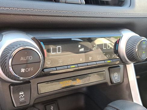 Certified 2021 Toyota RAV4 XLE image 23