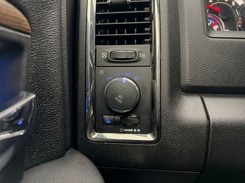 Used 2018 RAM 2500 Laramie w/ Sport Appearance Group AWD/4WD image 34