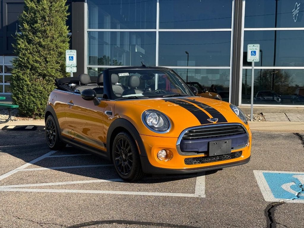 Used 2017 MINI Cooper Convertible FWD image 1