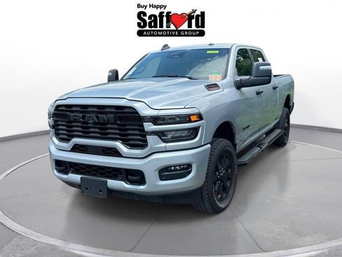 Used 2026 RAM 2500 Big Horn AWD/4WD image 1