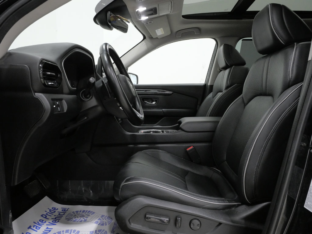 Used 2023 Honda Pilot Elite image 13