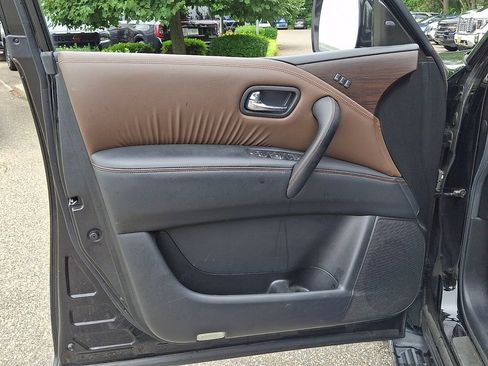Used 2019 Nissan Armada Platinum w/ Captain's Chairs Package AWD/4WD image 15