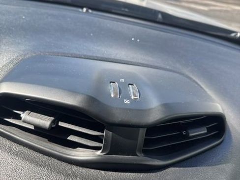 Used 2022 Jeep Renegade Altitude image 40