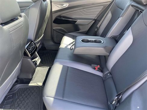 Used 2023 Volkswagen ID.4 Pro image 13