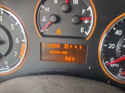 Used 2009 Nissan Titan LE image 20