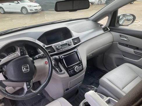 Used 2016 Honda Odyssey EX-L image 16