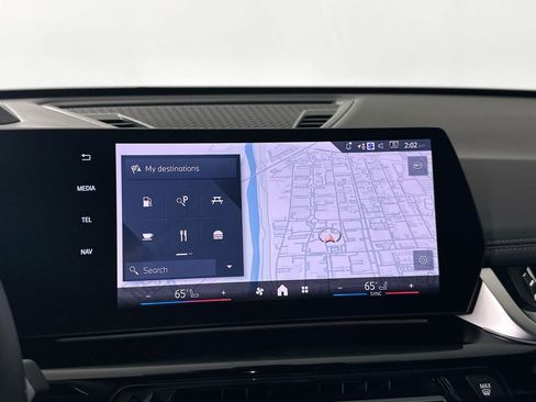 Used 2025 BMW X1 xDrive28i w/ Technology Package image 12