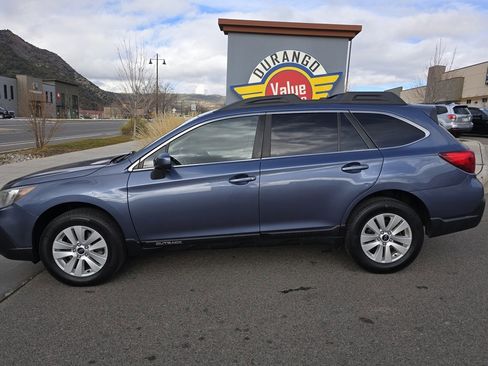 Used 2018 Subaru Outback 2.5i Premium image 14