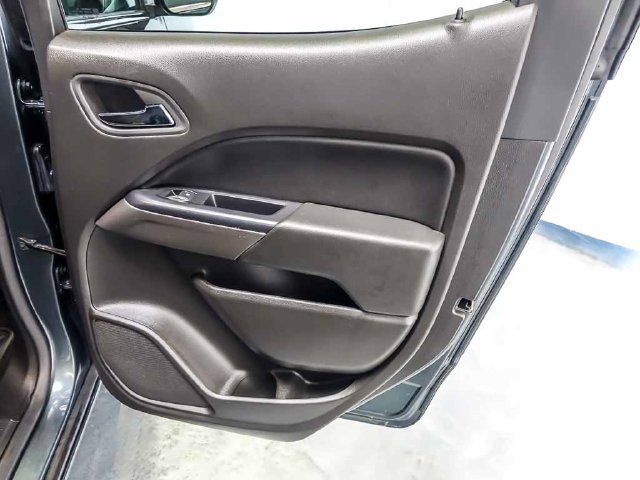 Certified 2015 Chevrolet Colorado LT w/ LT Convenience Package AWD/4WD image 27