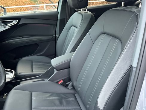 Used 2022 Audi Q4 e-tron Premium Plus w/ Premium Plus image 20