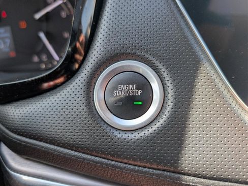 Used 2017 Cadillac XT5 Premium Luxury w/ Advanced Security Package image 29