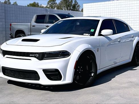 Used 2022 Dodge Charger SRT Hellcat w/ Harman/Kardon Audio Group RWD image 2