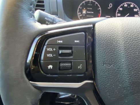 Used 2025 Honda Odyssey Elite image 20