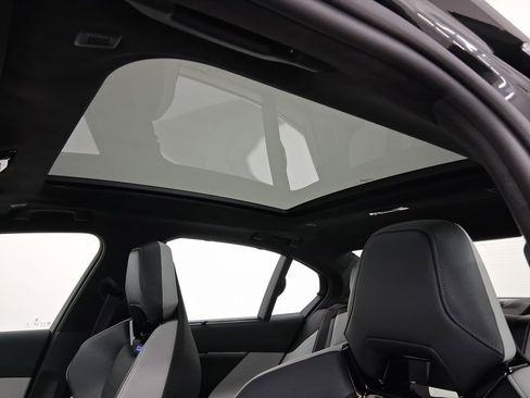 New 2026 BMW M5 image 13