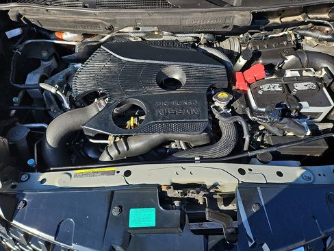 Used 2017 Nissan Juke S image 27