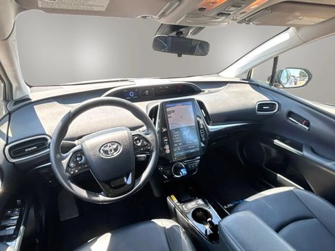 Used 2021 Toyota Prius Prime XLE w/ Carpet Mat Package (TMS) FWD image 23