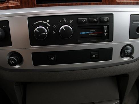 Used 2006 Dodge Ram 2500 Truck Laramie image 23