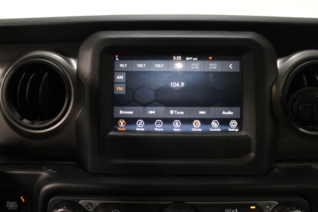 Used 2023 Jeep Gladiator Sport AWD/4WD image 32