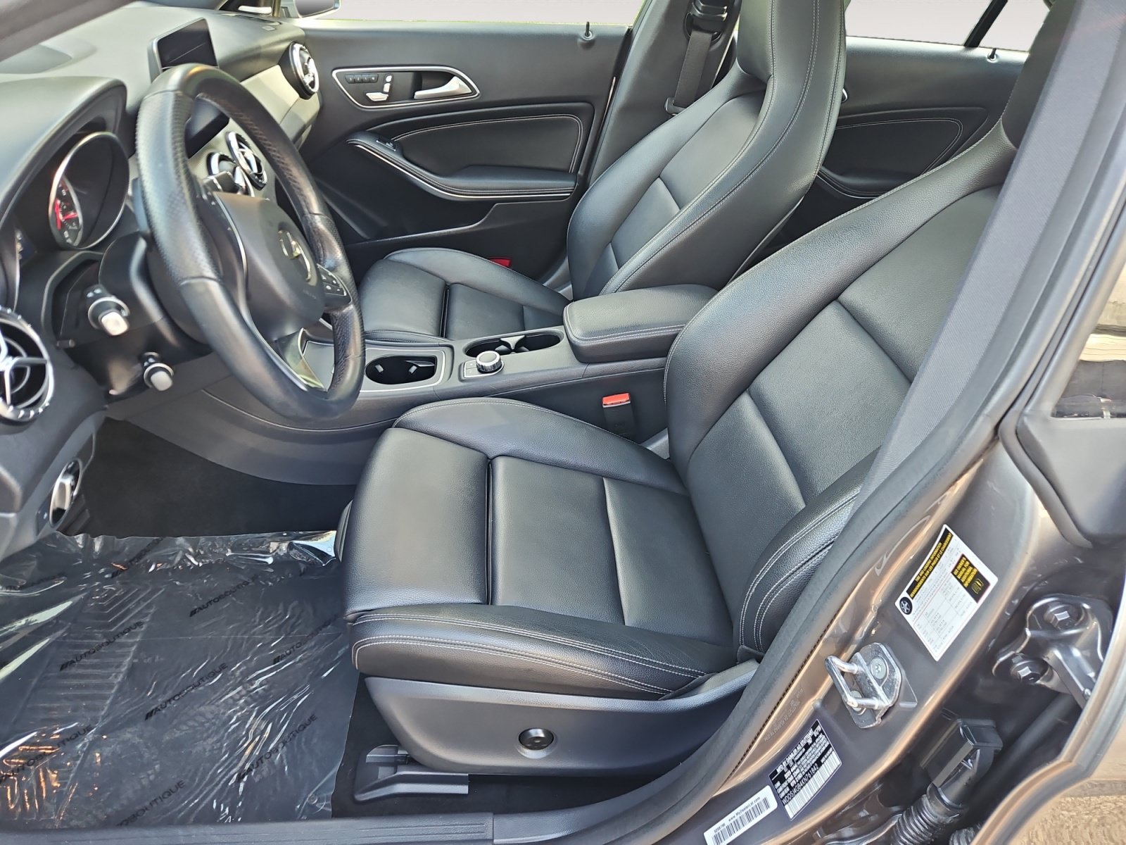 Used 2019 Mercedes-Benz CLA 250 4MATIC image 9