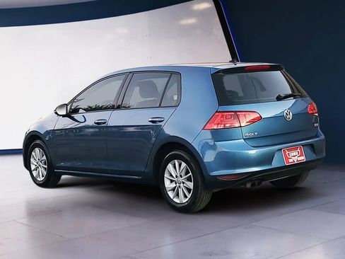 Used 2016 Volkswagen Golf S image 2