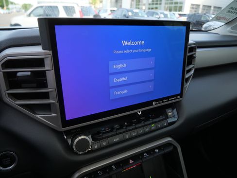 Certified 2022 Toyota Tundra Limited AWD/4WD image 22