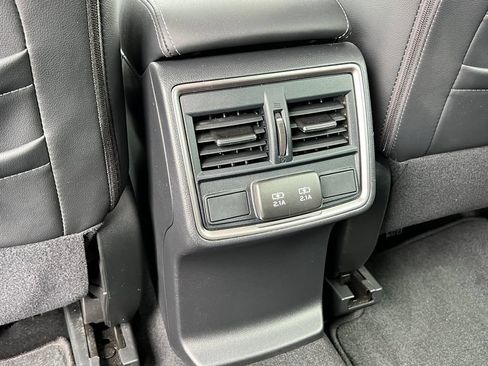 Used 2023 Subaru Forester Limited AWD/4WD image 34