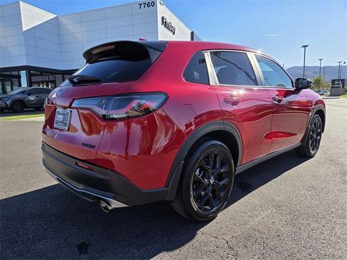 Used 2023 Honda HR-V Sport image 6