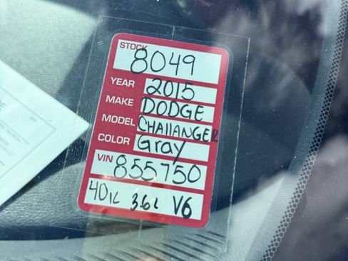 Used 2015 Dodge Challenger SXT Plus w/ Technology Group RWD image 19