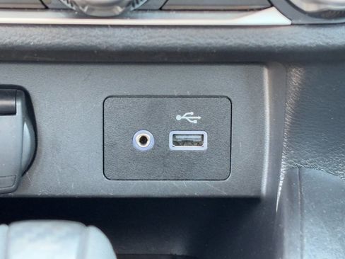 Certified 2025 Nissan Versa SV image 24