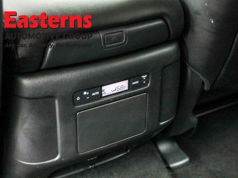 Used 2024 Nissan Armada SV image 22