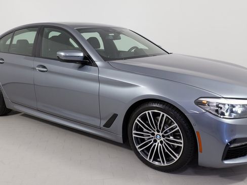 Used 2018 BMW 530i xDrive w/ M Sport Package image 21