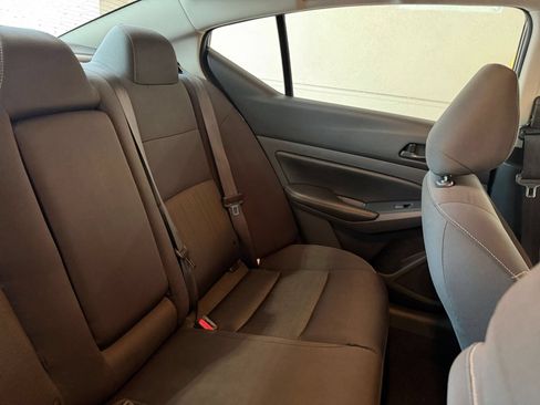 Used 2025 Nissan Altima 2.5 SV FWD image 27