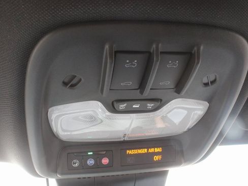 New 2026 GMC Canyon Denali w/ LPO, Denali Black Edition image 56