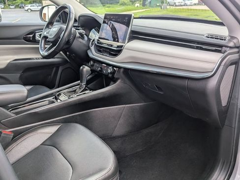 Used 2022 Jeep Compass Limited AWD/4WD image 26