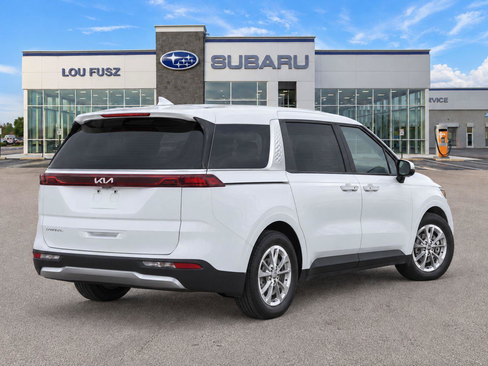 Used 2024 Kia Carnival LX FWD image 4