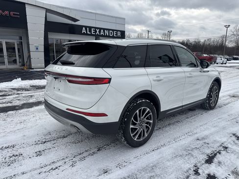 Used 2022 Lincoln Corsair AWD w/ Equipment Group 101A image 3