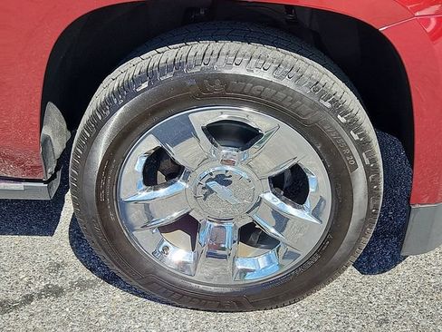 Certified 2020 Chevrolet Tahoe Premier AWD/4WD image 8