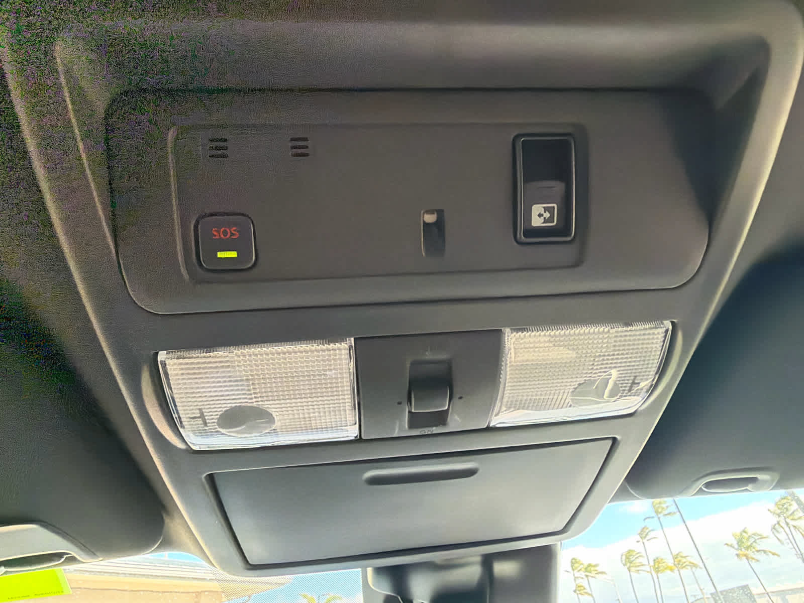 Used 2021 Nissan Titan PRO-4X w/ Pro-4x Utility Package AWD/4WD image 19