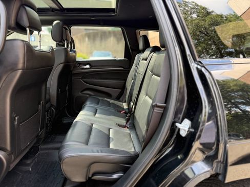 Used 2019 Jeep Grand Cherokee High Altitude AWD/4WD image 19