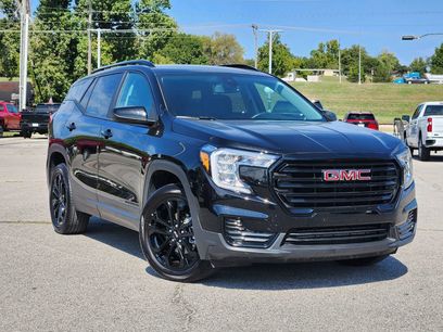 Used 2022 GMC Terrain SLE w/ Driver Convenience Package