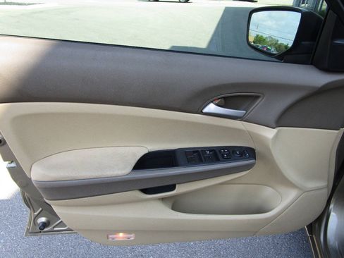 Used 2009 Honda Accord LX image 20