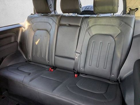 Used 2022 Land Rover Defender 90 S image 28