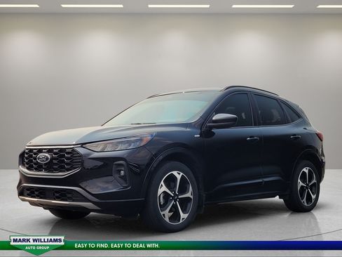 Used 2023 Ford Escape ST-Line Select w/ Tech Pack #2 AWD/4WD image 8