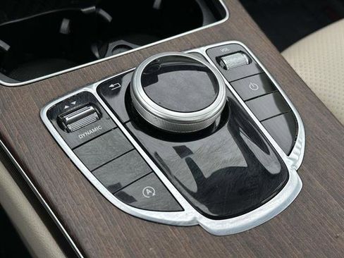 Used 2021 Mercedes-Benz C 300 4MATIC Sedan image 22