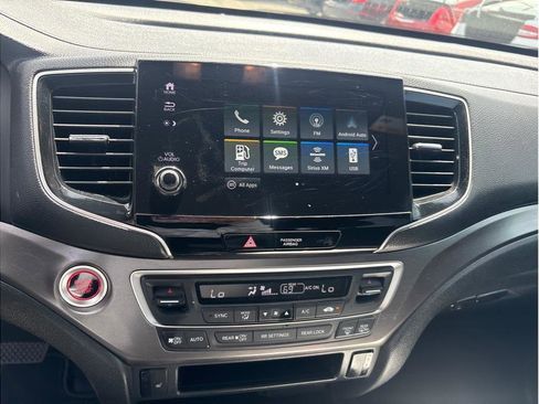 Used 2022 Honda Pilot Sport image 16